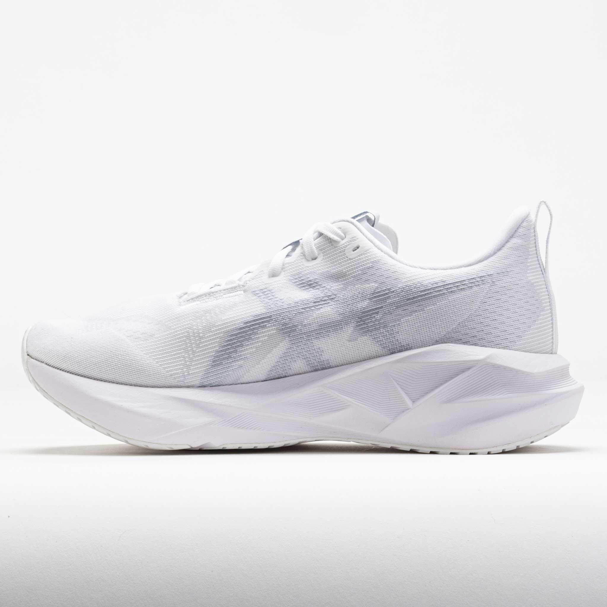 ASICS Novablast 5 Men's White/Piedmont Grey