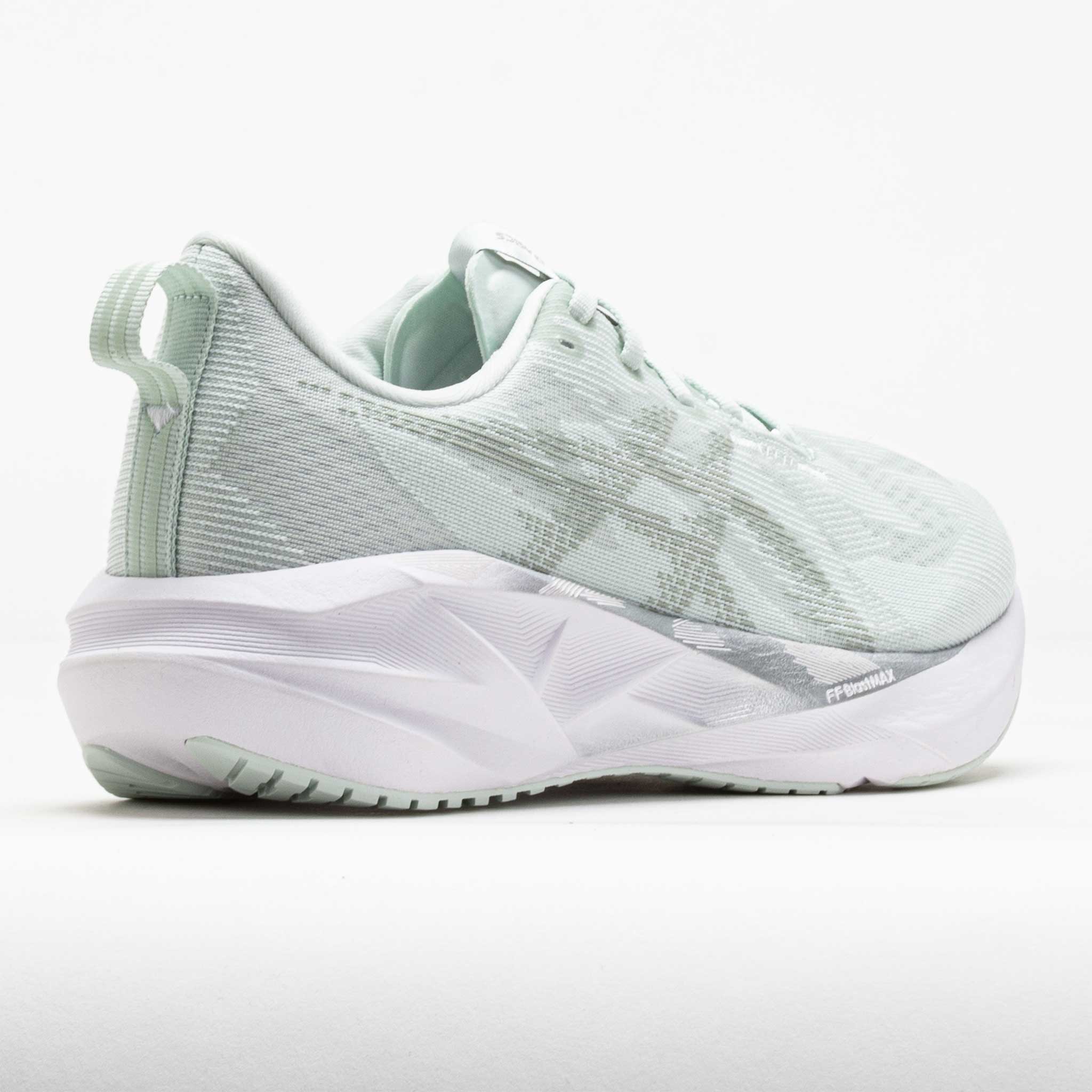 ASICS Novablast 5 Women's Pure Aqua/Seal Grey